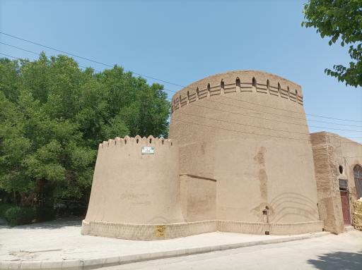 عکس برج های دو قلوی لب خندق