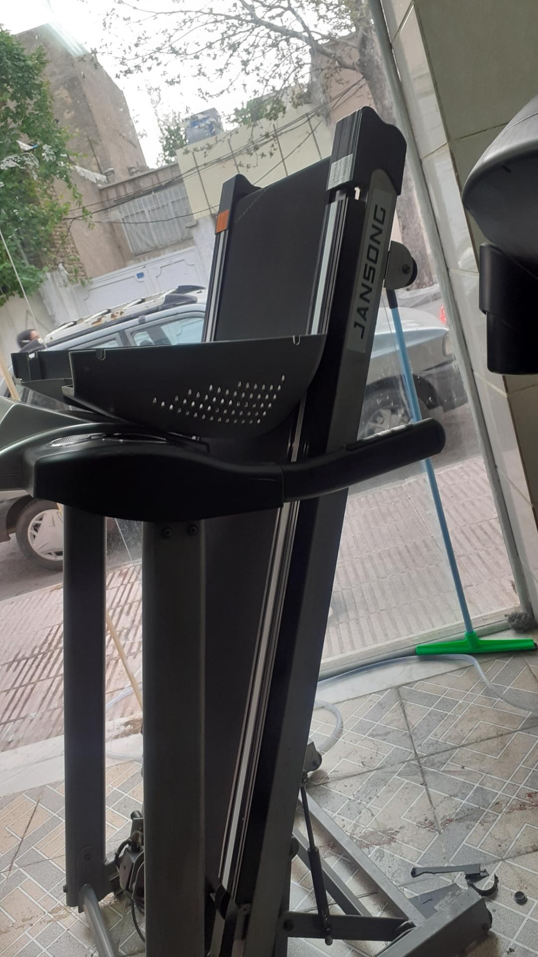 عکس امداد تردمیل 