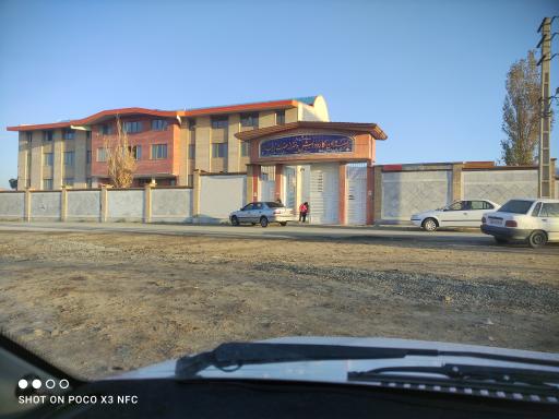 عکس هنرستان کار و دانش حضرت زینب (س)