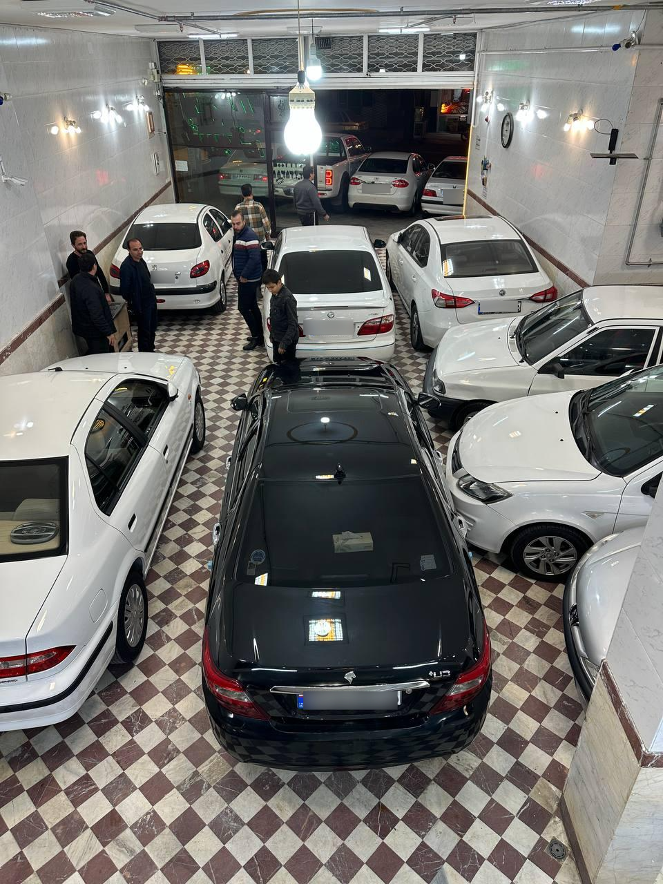 عکس اتوگالری شریعتی 