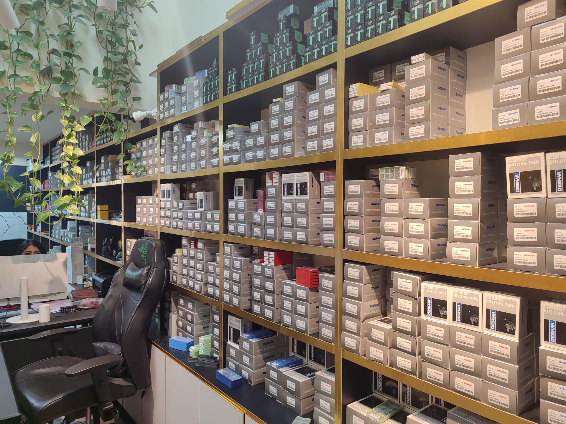 عکس فروشگاه تامین تجهیز مهدوی