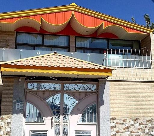 عکس شیروانی و رابیتس احمدی