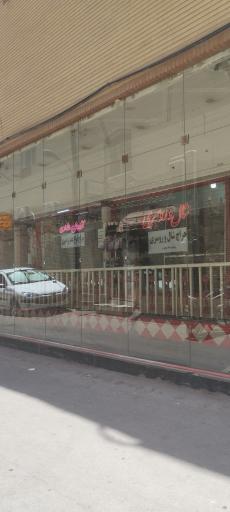 عکس پاساژ قرمز