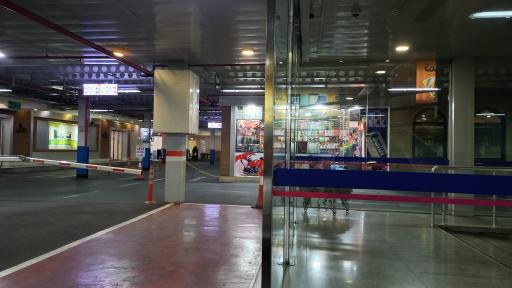 عکس پارکینگ بازار موبایل