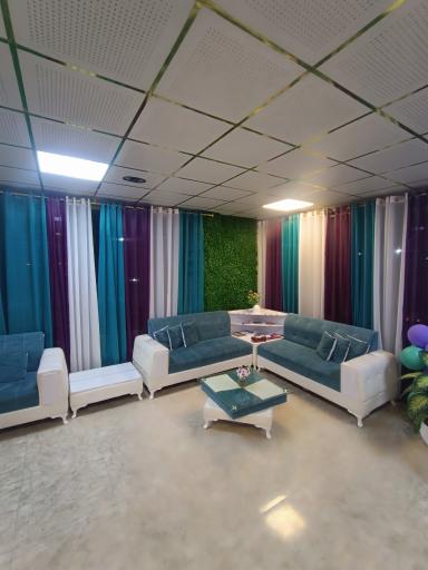 عکس کلینیک زیبایی رازمین