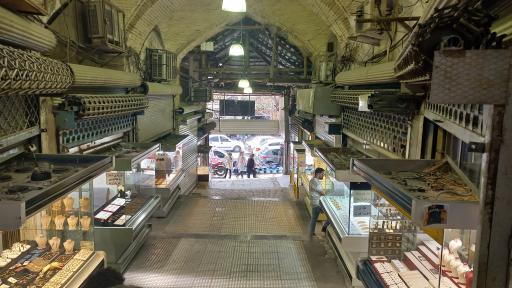 عکس راسته بازار زرگر ها