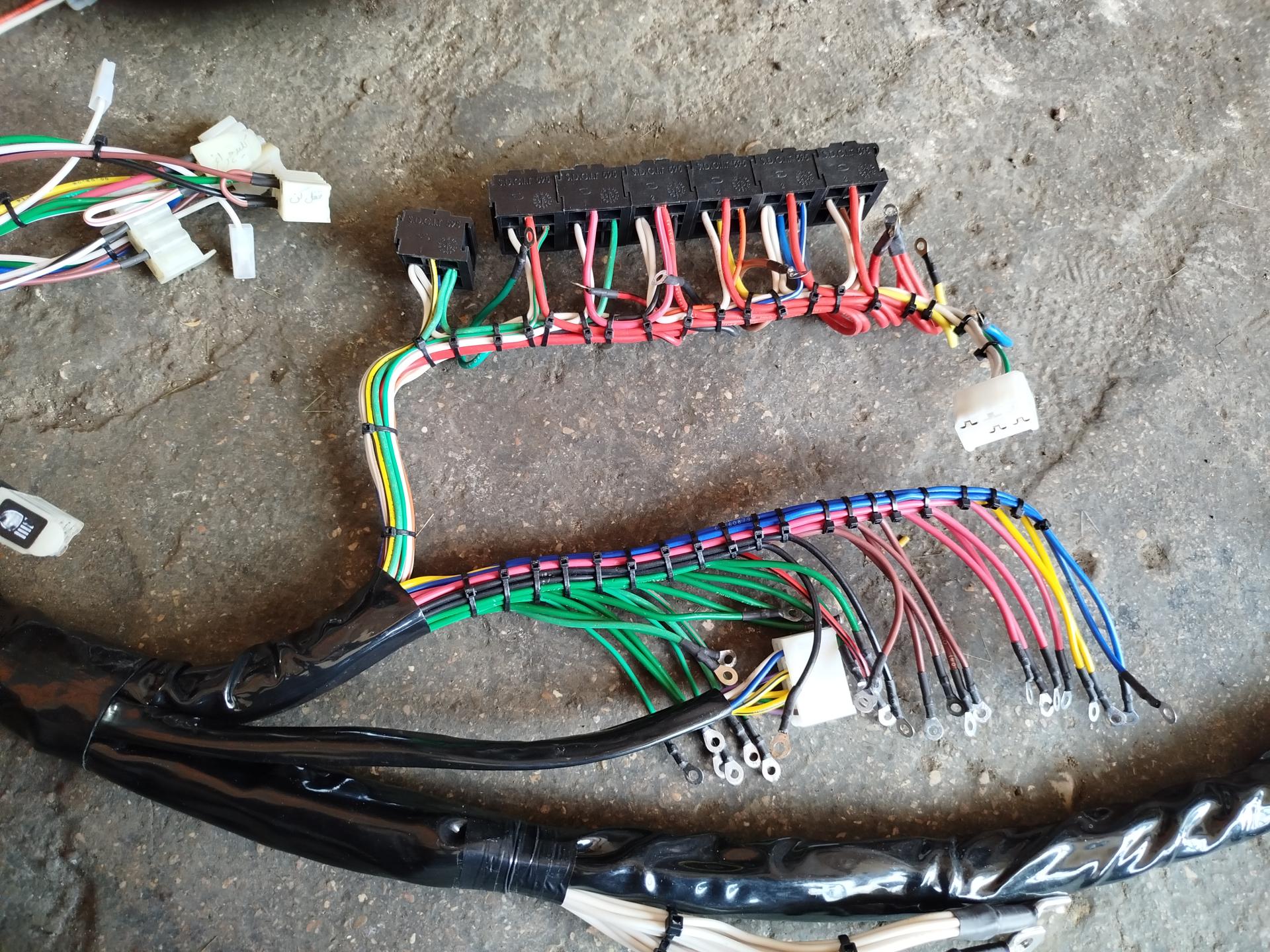 عکس تولید و نصب سیم کشی ولوو