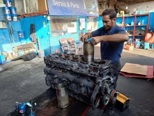 عکس نمایندگی رسمی کامیون داف حبیبی اصفهان