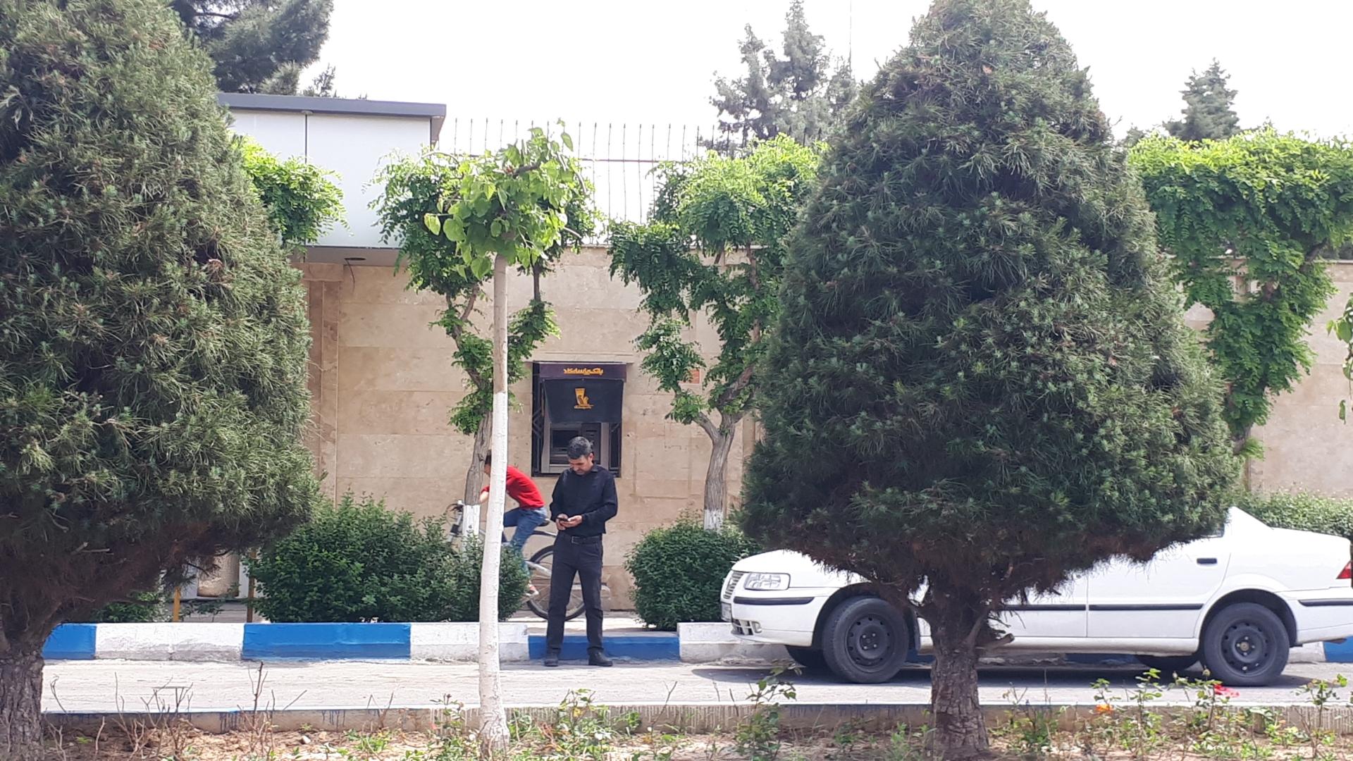 عکس خودپرداز پاسارگاد