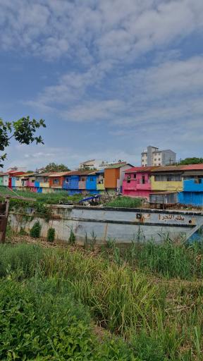 عکس خانه‌های رنگی انزلی