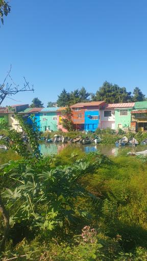 عکس خانه‌های رنگی انزلی