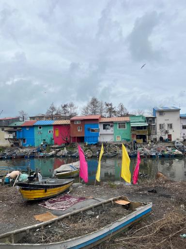 عکس خانه‌های رنگی انزلی