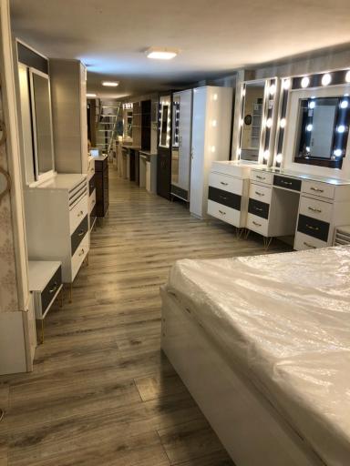 عکس مبلمان و تشک دافنه