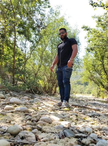 عکس پارکینگ استراحت جنگل گلستان