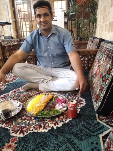 رستوران سنتی عمارت باستیان