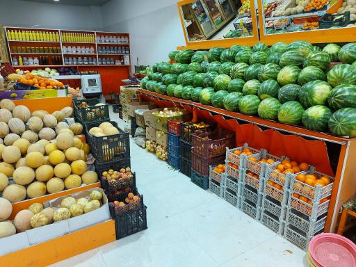 عکس میوه فروشی مرادی