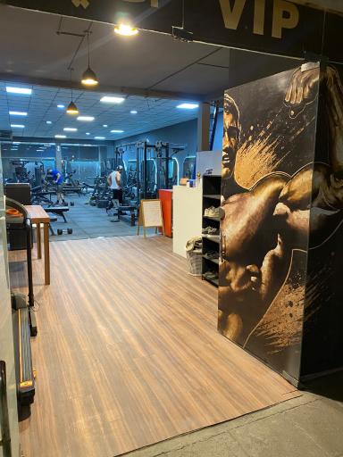 عکس باشگاه بدنسازی آقایان تست