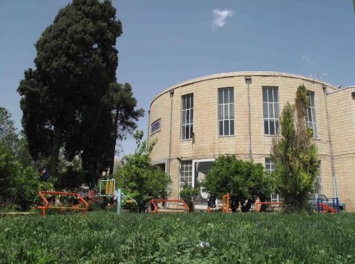 عکس هنرستان نمونه دولتی طالقانی