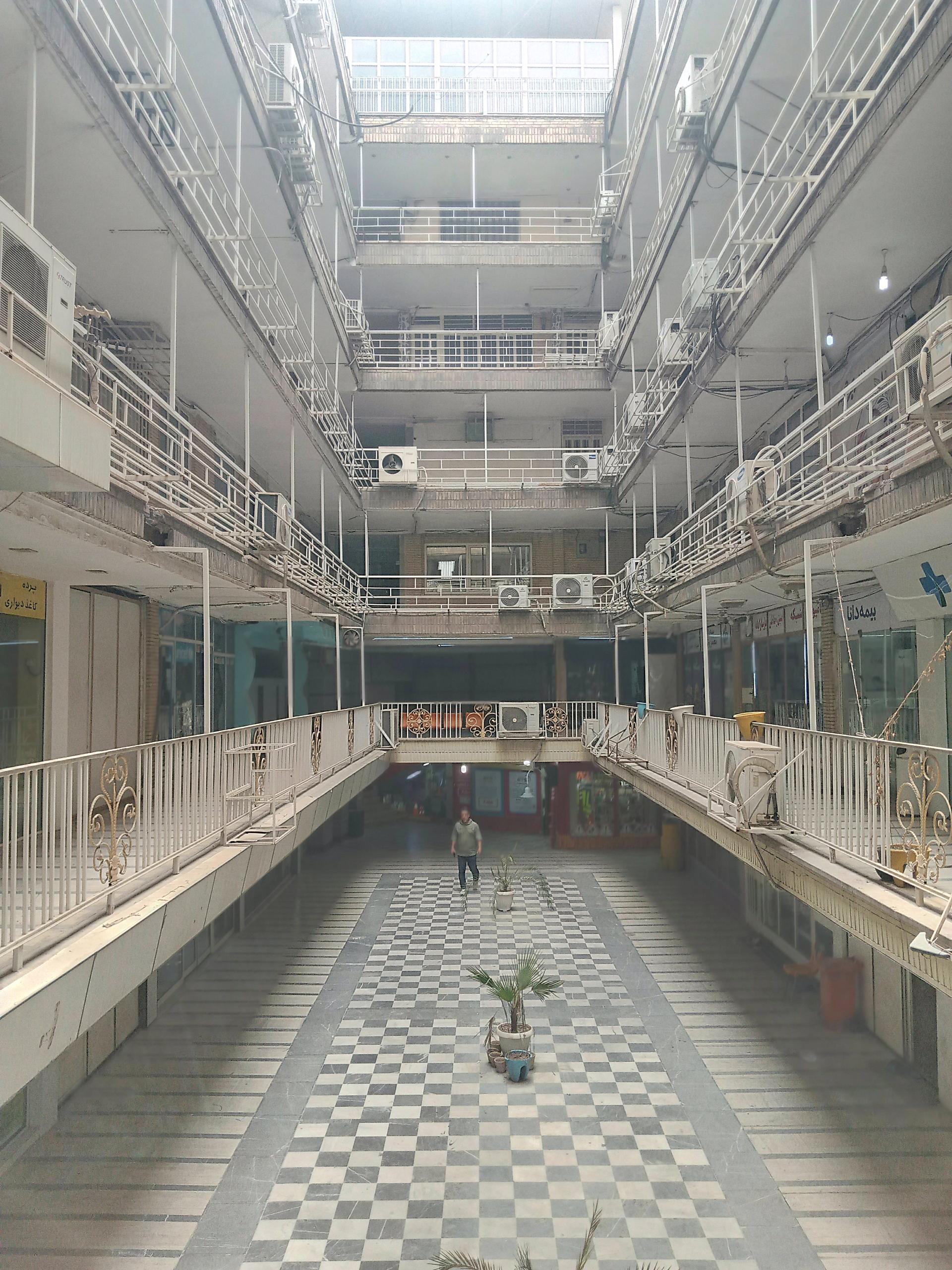 عکس مجتمع تجاری 1001