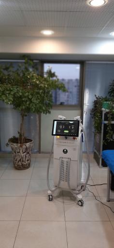 عکس مرکز لیزر پارمیس