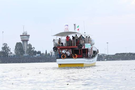 عکس کشتی تفریحی سی بوی 