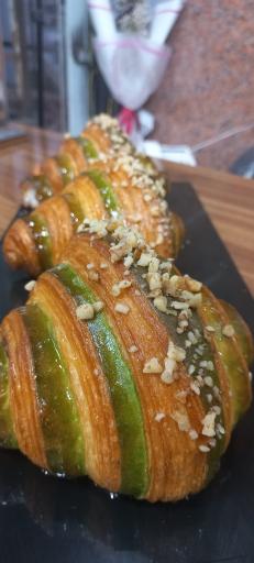 عکس نان و شیرینی ساج