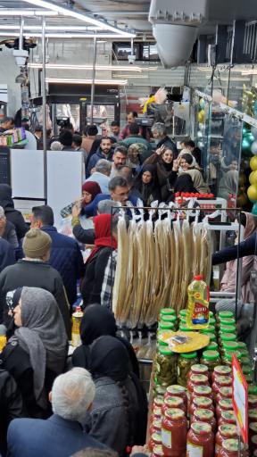 فروشگاه بزرگ سادات شعبه خمینی شهر