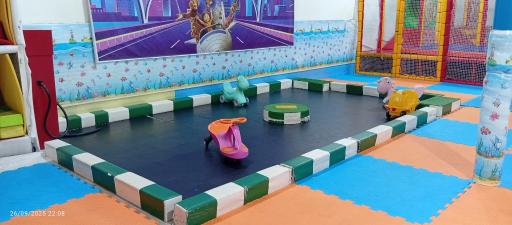 عکس سرزمین بازی بالن ها