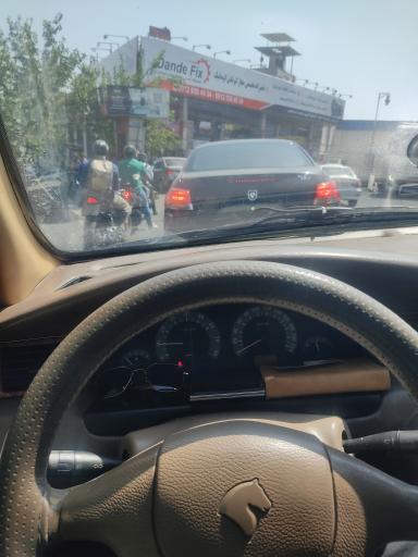 عکس پمپ بنزین 197 آریافر