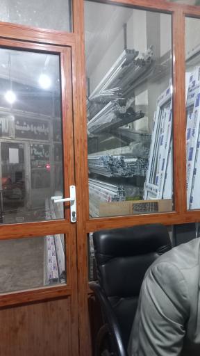 عکس آلومنیوم کاری و پی وی سی اکبران