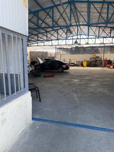 عکس کلینیک خودرو دانش کار