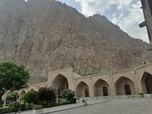 عکس هتل بین‌المللی لاله بیستون