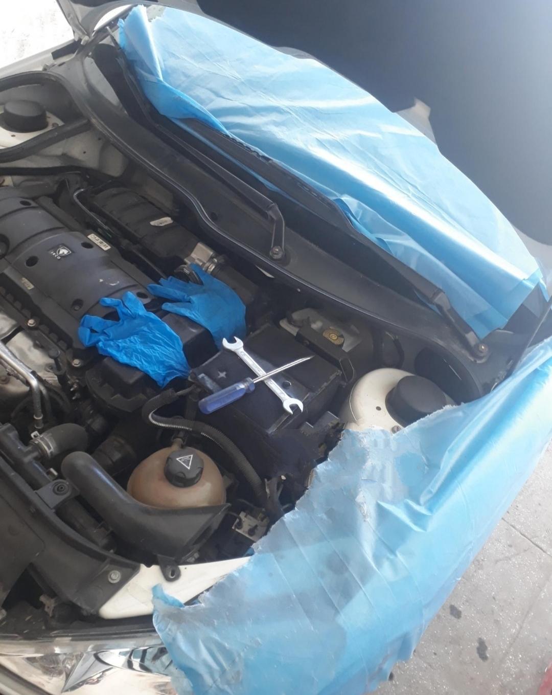 عکس تعمیرگاه مکانیکی منوچهر