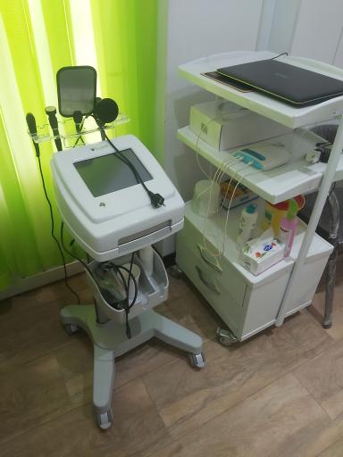 عکس فیزیوتراپی نیکا