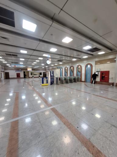 عکس ورودی مترو ایستگاه سعدی