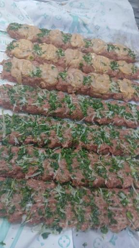 عکس غذا بیرون بر آویشن