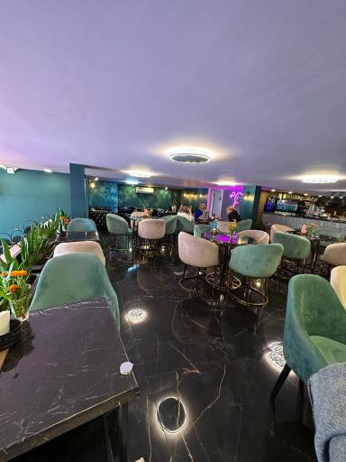 عکس کافه قنادی 333