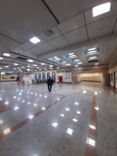 عکس ورودی مترو ایستگاه سعدی