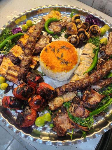 عکس مجموعه سنتی خونه باغ