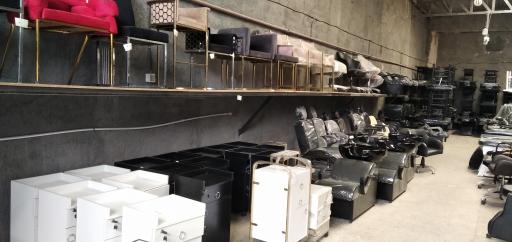 عکس کارگاه صندلی آرایشگاهی 