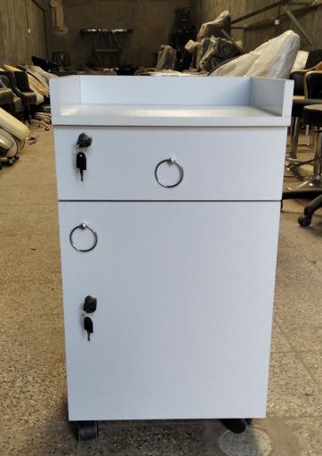 عکس کارگاه صندلی آرایشگاهی 