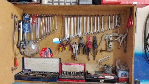 عکس تعمیرگاه مرکزی پژو یوسف زاده 