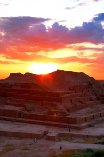 عکس موزه آثار تاریخی چغازنبیل و هفت تپه