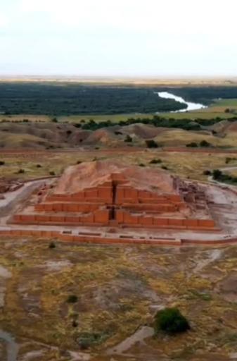 عکس موزه آثار تاریخی چغازنبیل و هفت تپه