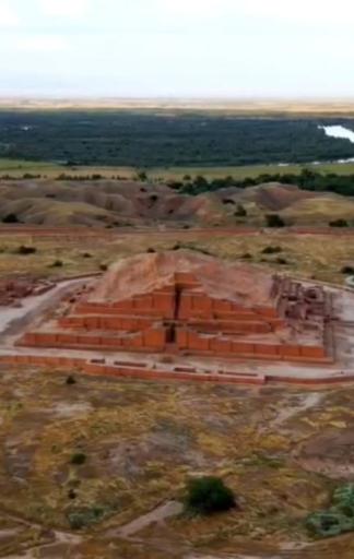 عکس موزه آثار تاریخی چغازنبیل و هفت تپه