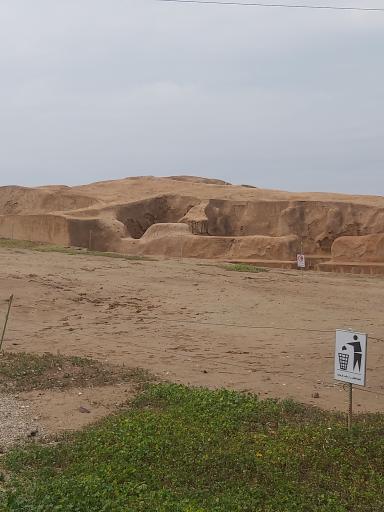 عکس موزه آثار تاریخی چغازنبیل و هفت تپه