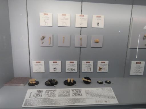 عکس موزه آثار تاریخی چغازنبیل و هفت تپه