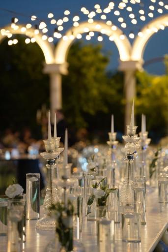 عکس تالار پذیرایی فرش قرمز