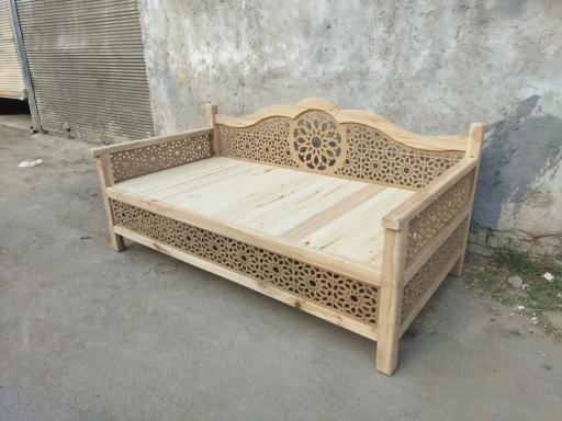 عکس تخت سنتی نقش جهان