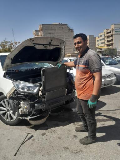 عکس فایبرگلاس ناصر و رادیاتورسازی جعفر